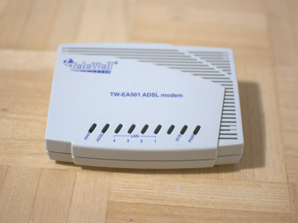TeleWell TW-EA501 v3 ADSL -modeemi