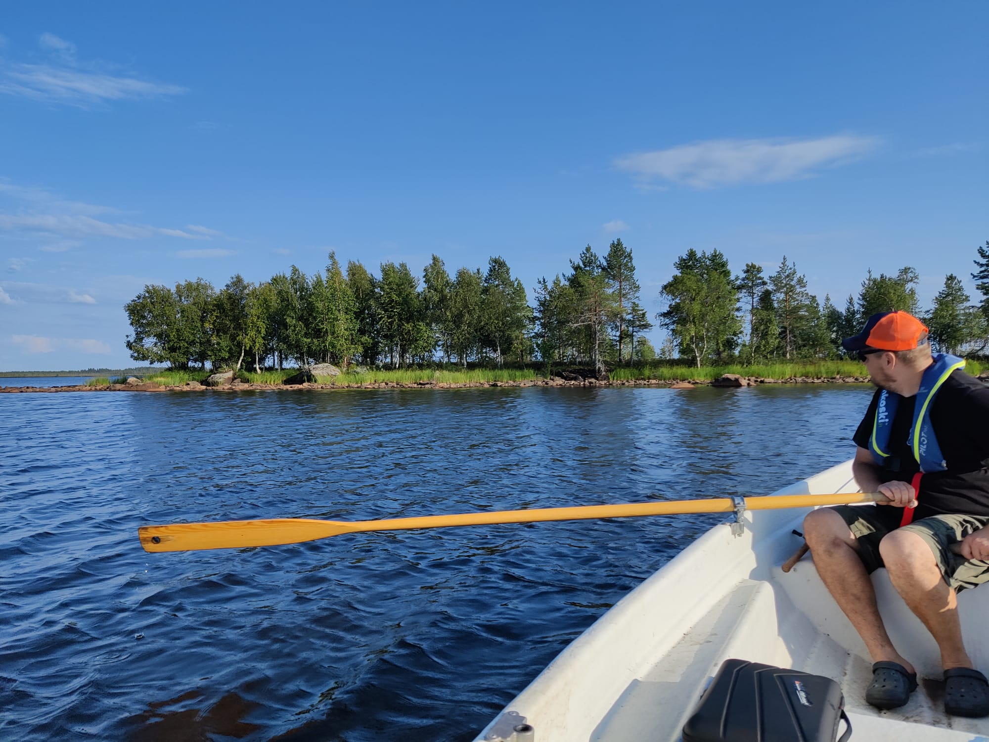 Soutamassa Martimojärvellä Rakkaniemen edustalla
