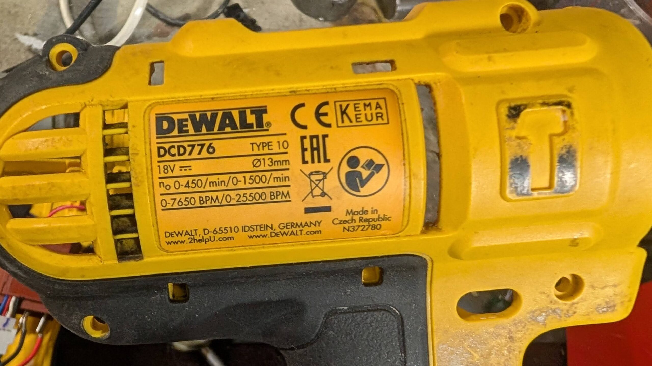 DeWalt DCD776 -akkuporakoneen tyyppikilpi